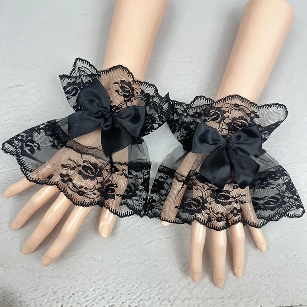 2PCs Lolita Hand Sleeve Floral Lace Wrist Cuffs Ruffled Black Lace Elastic Fake Sleeves Elegant Women Girls Wrist Warmers Cuffs