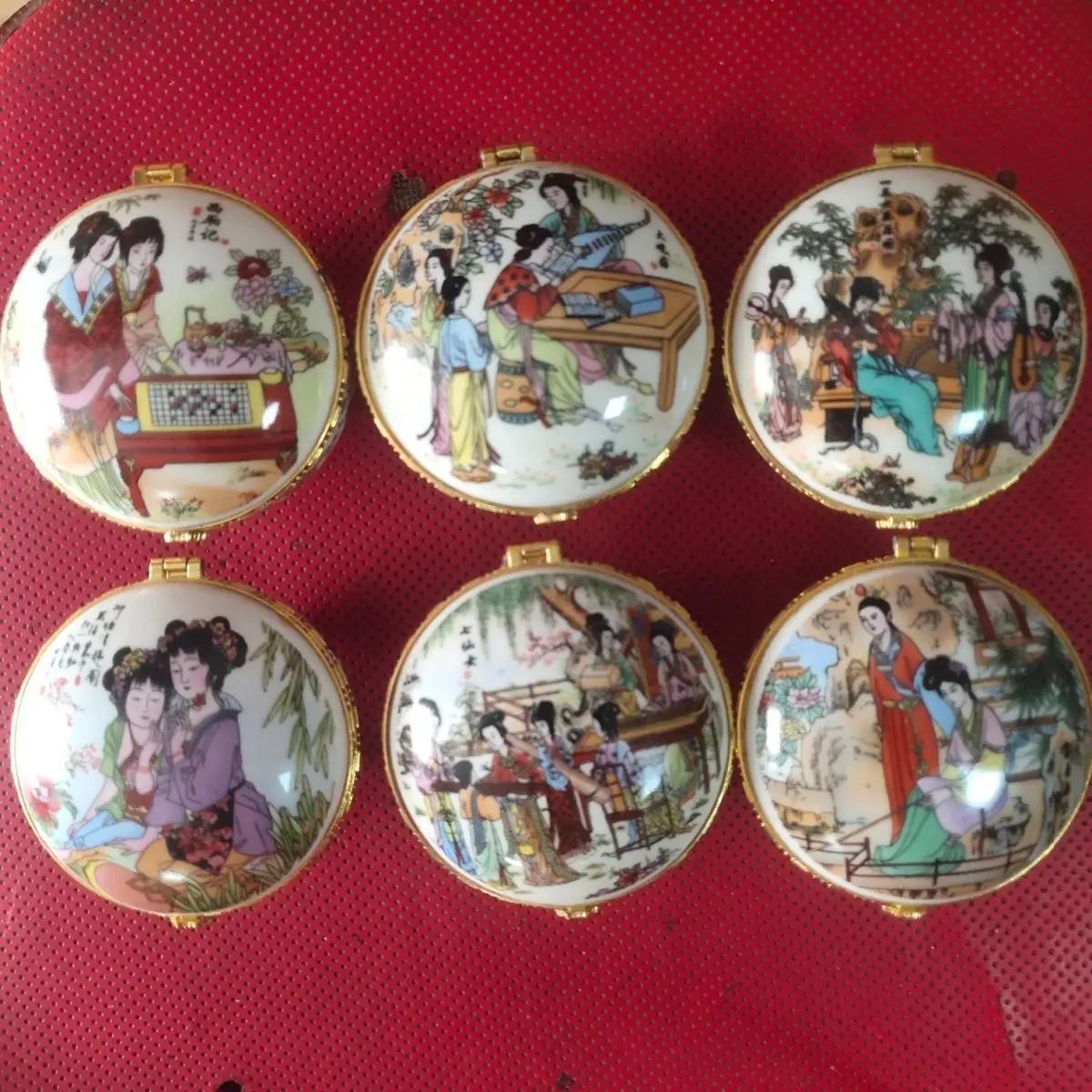 Pinchun porcelain inlaid gilt frame, a variety of pictures are randomly sent the specification is 8X6 cm  the weight182 grams
