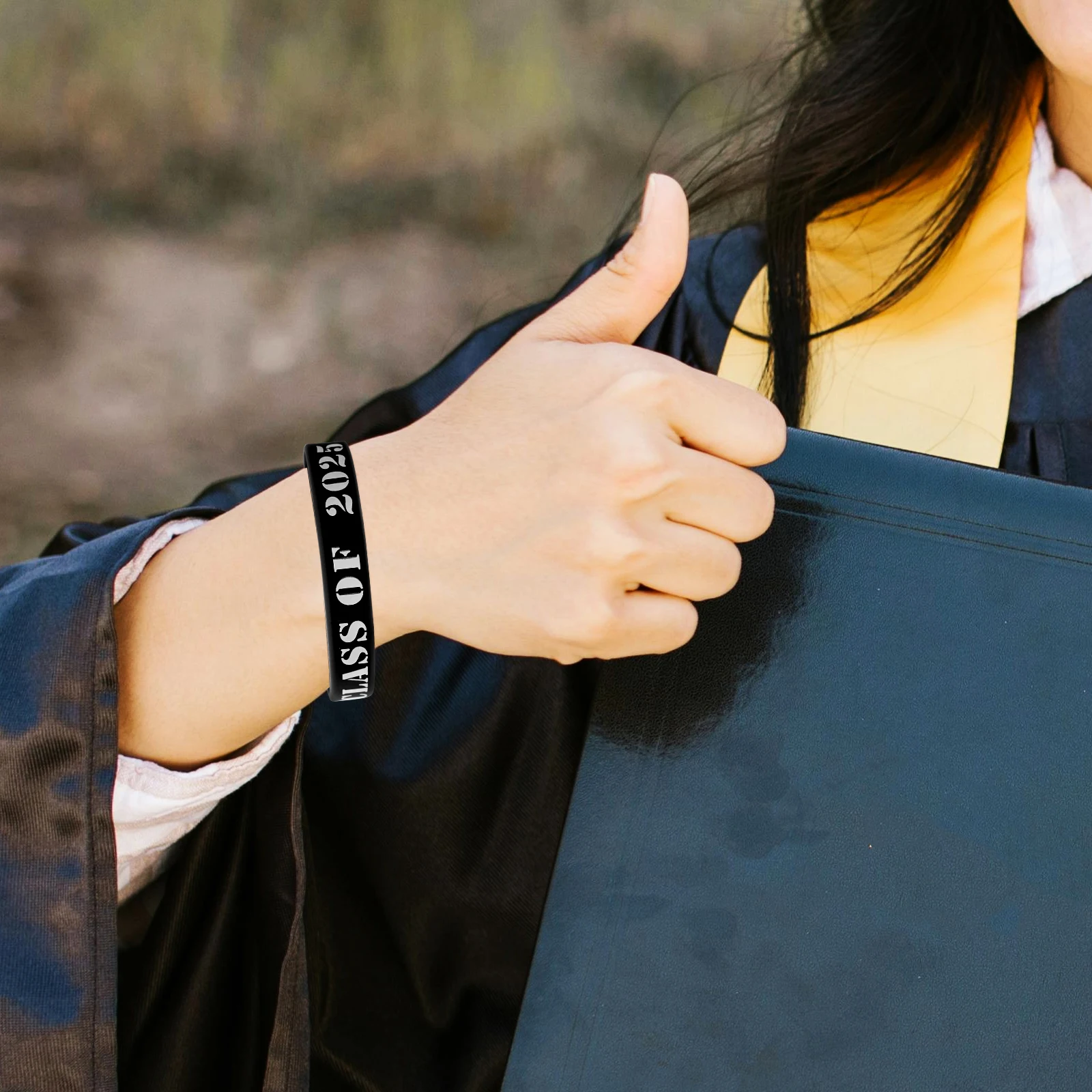 

25pcs Graduation Silicone Bracelets Durable Elastic Wristbands for Students School Events Party Supplies Decorative Gifts
