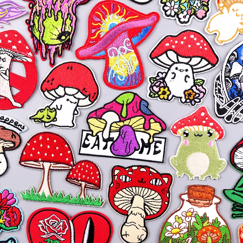 Mushroom Patch Iron On Patches For Clothing Thermoadhesive Patches On Clothes Natural Cartoon Embroidery Patch For Clothes Badge