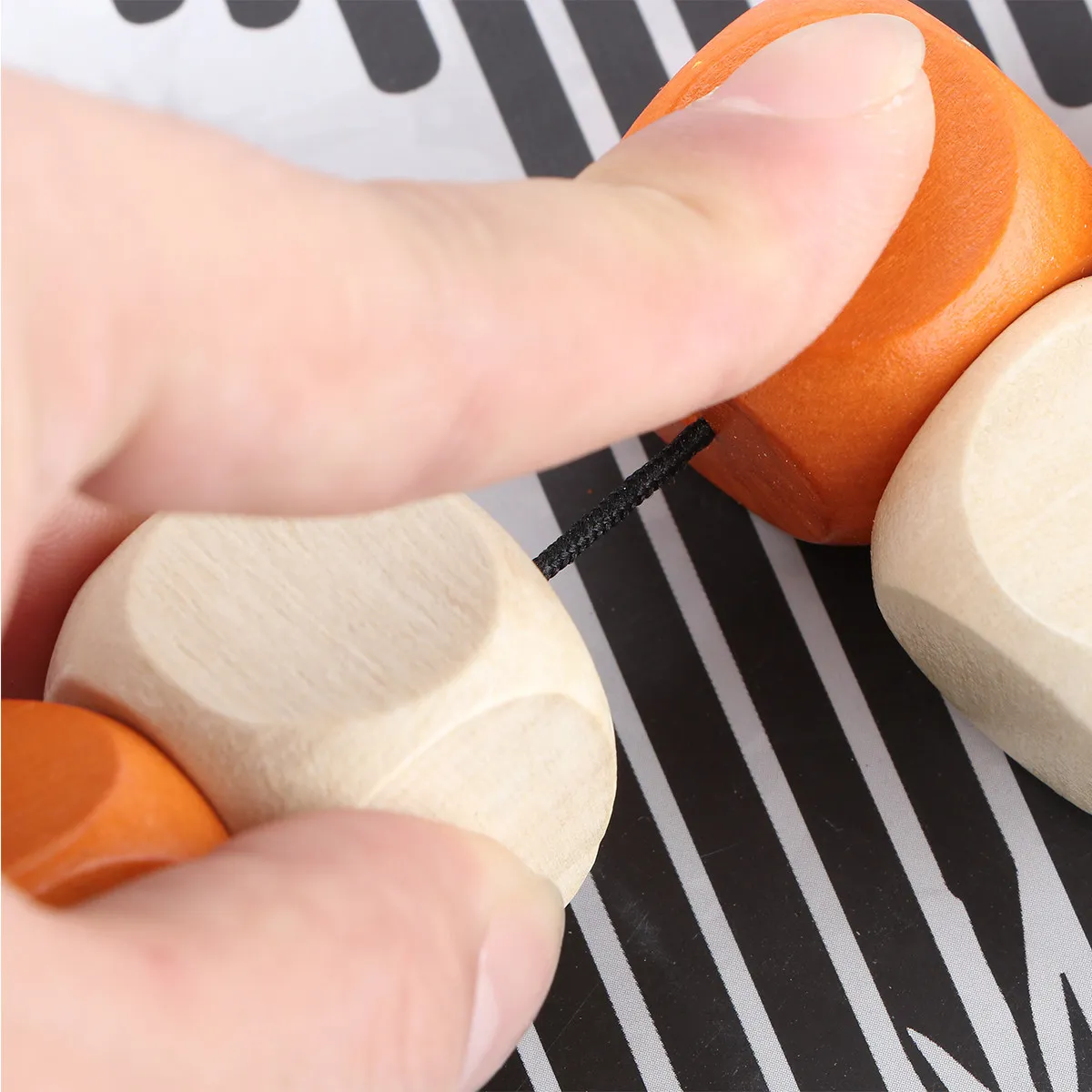 

Small Cube Assembled Intellectual Creative Board Game for Adults Kids Fun Playing Developing Thinking Skills