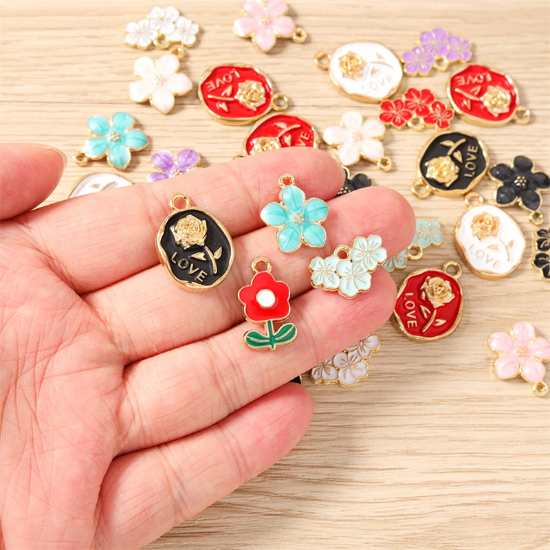 10 Stück niedliche, bunte Emaille-Blumen-Anhänger für die Schmuckherstellung, Halsketten, Ohrringe, Armbänder, DIY-Bastelzubehör – Detail 2
