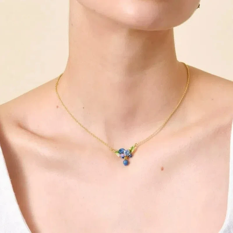 Trendy Fashion Cute Enamel Fruit Blueberry Green Leaf Sapphire Rhinestone Blueberry Pendant Necklace Collarbone Chain for Women