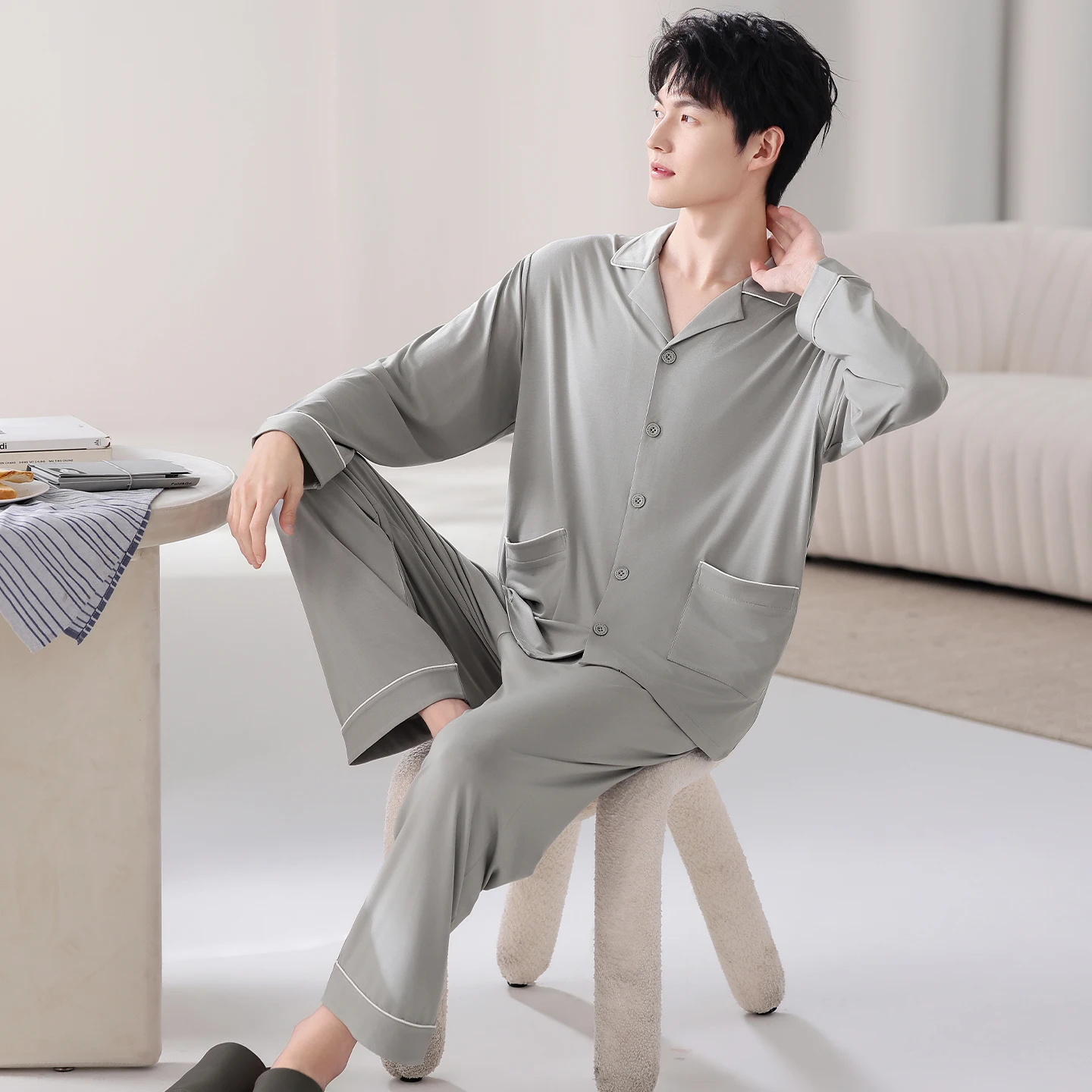 

Men Lapel Cardigan Pajamas Set Stretch Modal Male Long-sleeved Autumn Pyjamas Loose Men Home Set Solid Sleepwear Tops + Pants