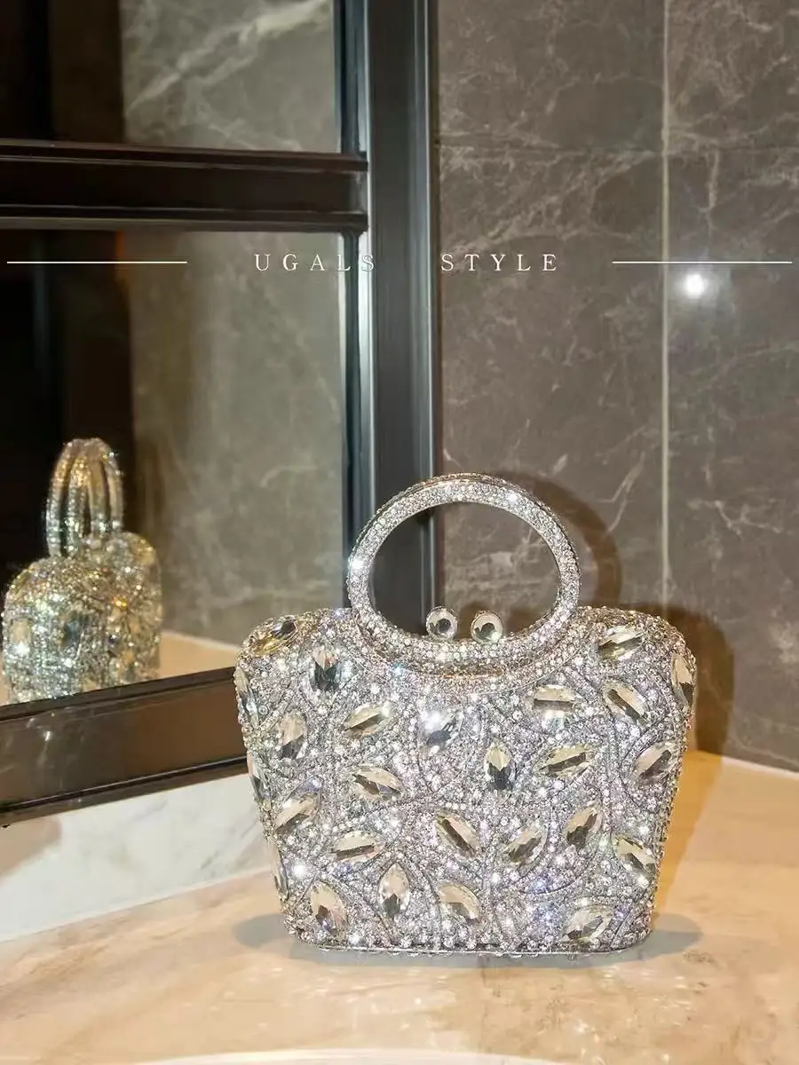 Borsa da banchetto per festa di nozze con pochette con diamanti e strass di cristallo Borsa da sera squisita lucida di lusso Borsa a tracolla da donna