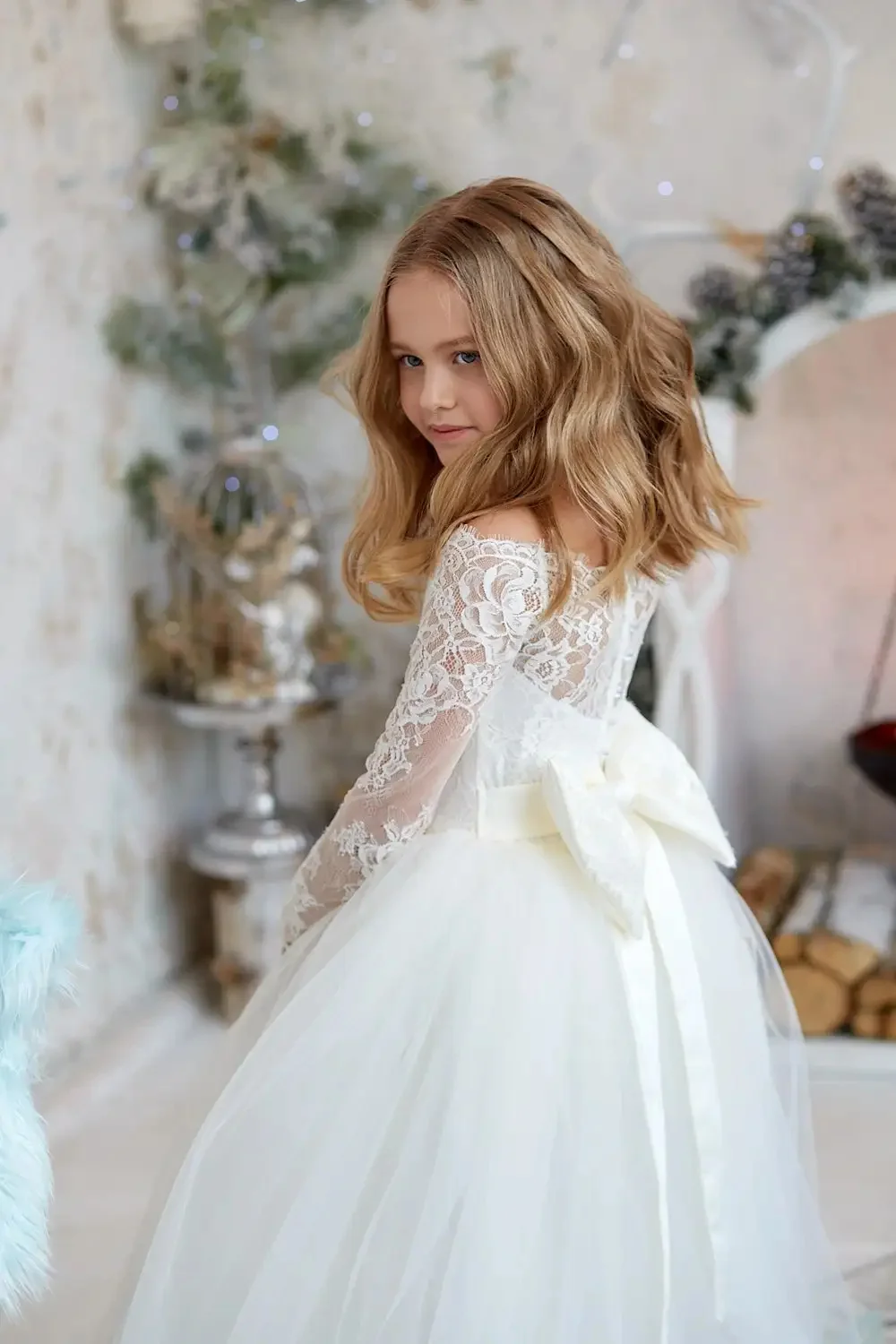 Vestidos de niña de flores de tul de encaje personalizados para boda, mangas completas con lazo, elegante vestido de primera comunión para fiesta de cumpleaños de princesa