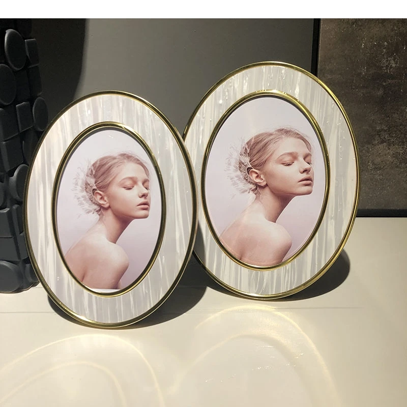 Figures Portrait Framed Art Oval Photo Frames Modern Decor Gold Plated for Picture TV Cabinet Desk Decoration Ornaments