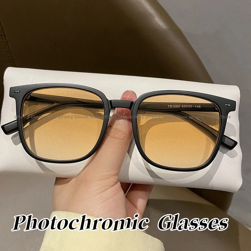 

Unisex Trendy Photochromic Glasses Women Men Color Changing Myopia Eyeglasses Retro Near Sight Eyewear Sunglasses for Ladies