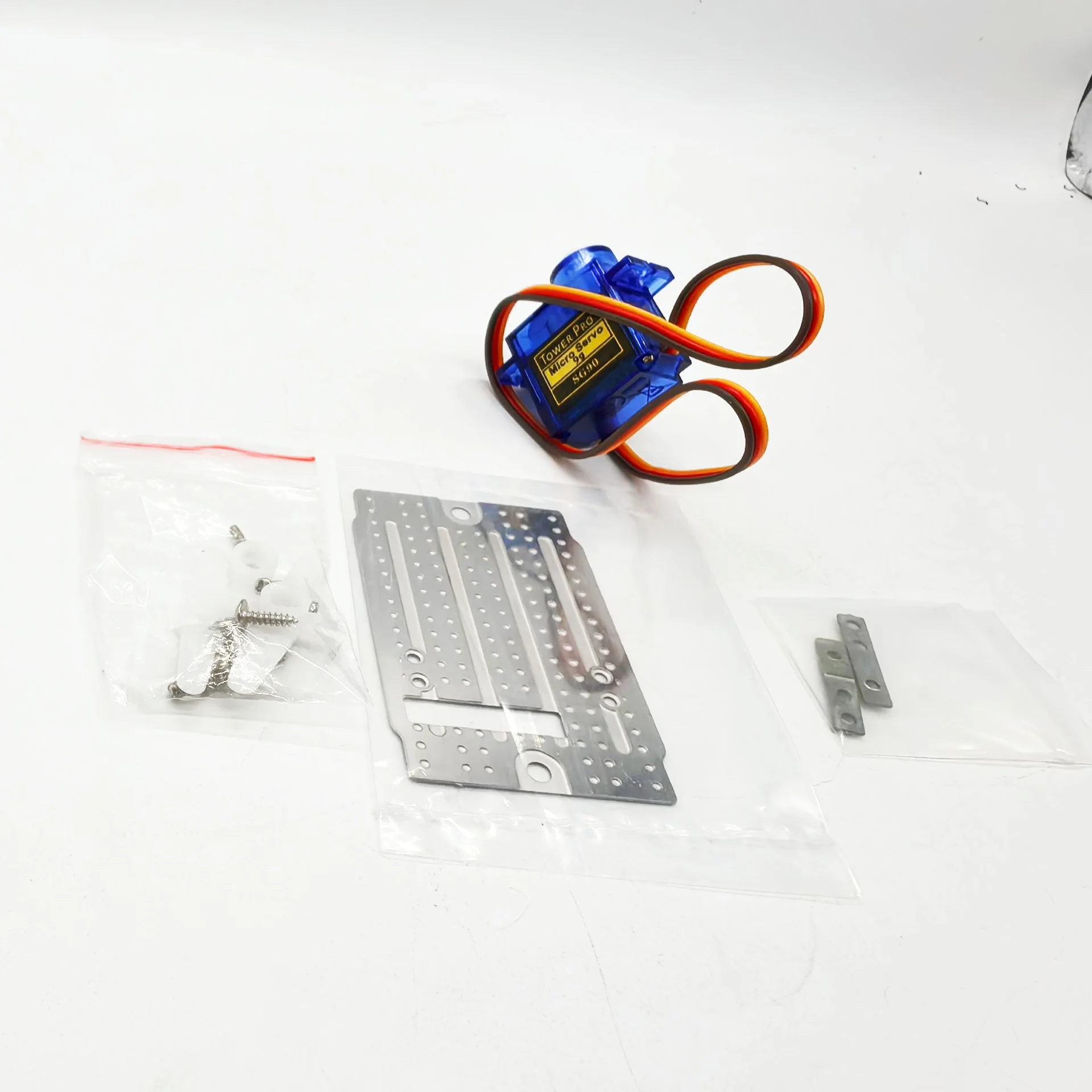 RC 1/14 Modell Schleifplatte Servo-Schleifplatte für Tamiya Hydraulikbagger, Lader, Muldenkipper, für VOLVO Kipper DIY-Teile – Detail 8