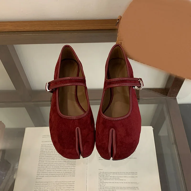 

Fashion Buckle Strap Women Mary Janes Flats Shoes Shallow Female Casual Footwear Strange Toe Ladies Flats Shoes