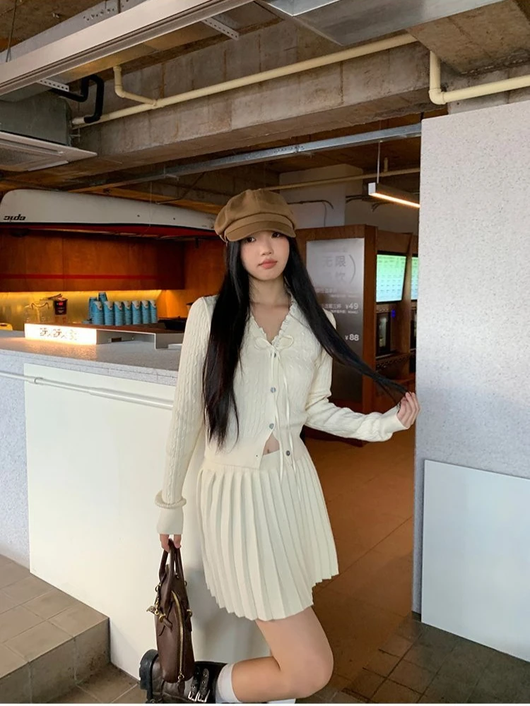 

Женский осенне-зимний кардиган на шнуровке с v-образным вырезом и высокой талией, плиссированная юбка трапециевидной формы, комплект из двух предметов, вязаный костюм Sweet Hot Girl