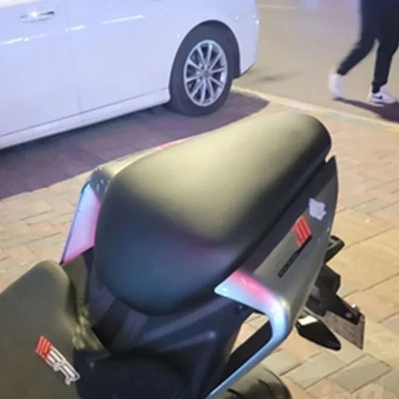 

Накладка на заднее сиденье мотоцикла CFMOTO 450SS 450SR 450NK 2022 2023 2024, модифицированная с мягким задним обтекателем, задняя накладка для горба