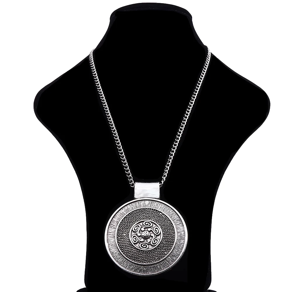 Tibetan Silver Large Boho Medallion Round Charm Pendant Long Chain Necklace Lagenlook 34\