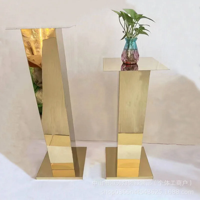 

Самые продаваемые трансграничные свадебные аксессуары: золотые цветочные украшения из нержавеющей стали для обеденных столов в свадебных залах и отелях Lu Yin