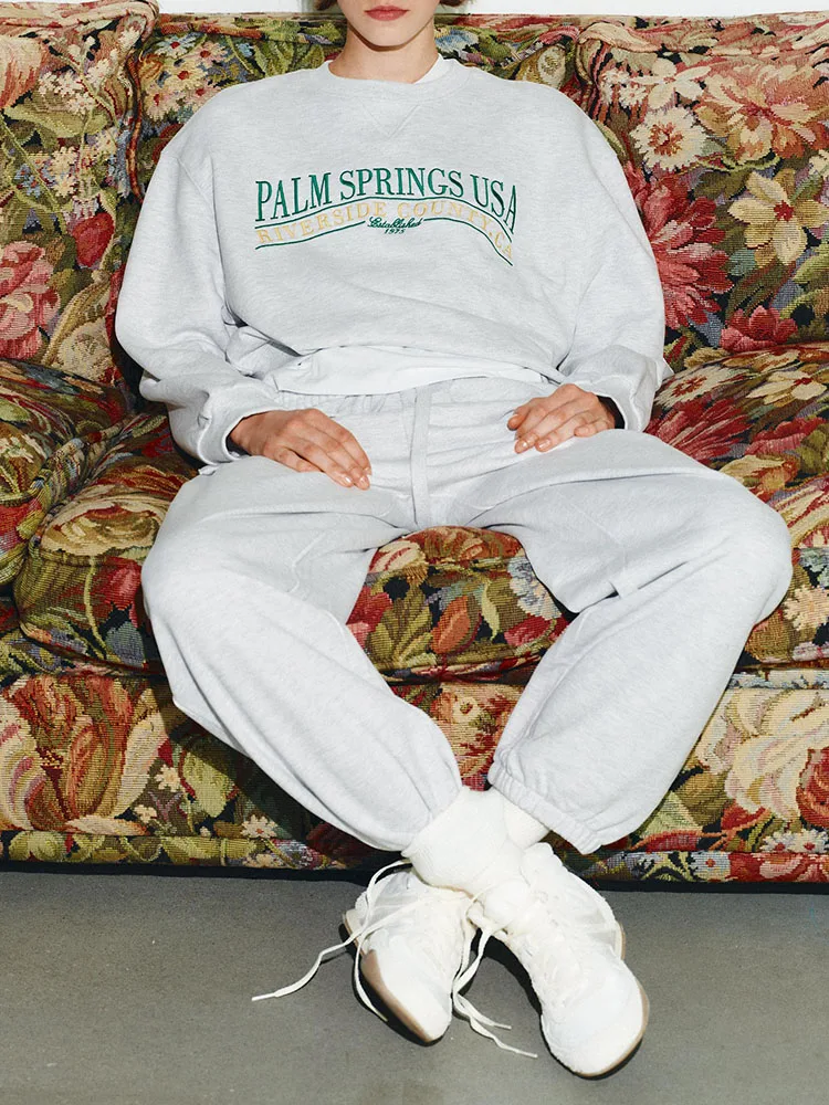 

Новинка 2025: Женский комплект из принтованной кофты и повседневных длинных брюк. Модный этнический костюм для выступлений. Премиальная женская одежда.