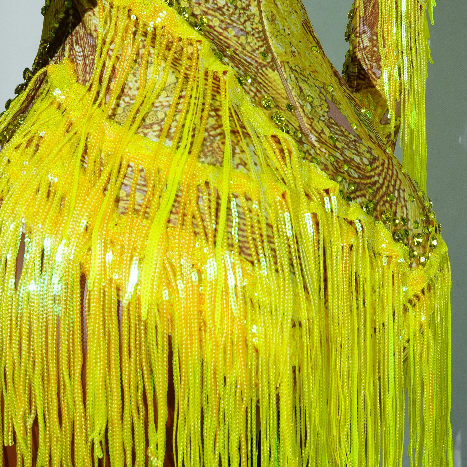 Body de diosa amarilla para mujer, cuello alto, manga única, diamantes de imitación, lentejuelas, Drag Queen, Cabaret, disfraz de escenario actuación en club nocturno