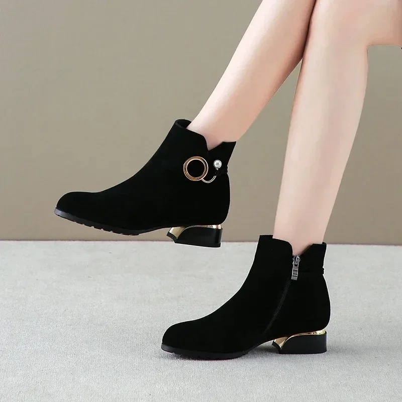 2024 Women\'s Shoes Ankle Boots Low Heels Short Cow Suede Shoes Women\'s Autumn and Winter Boots