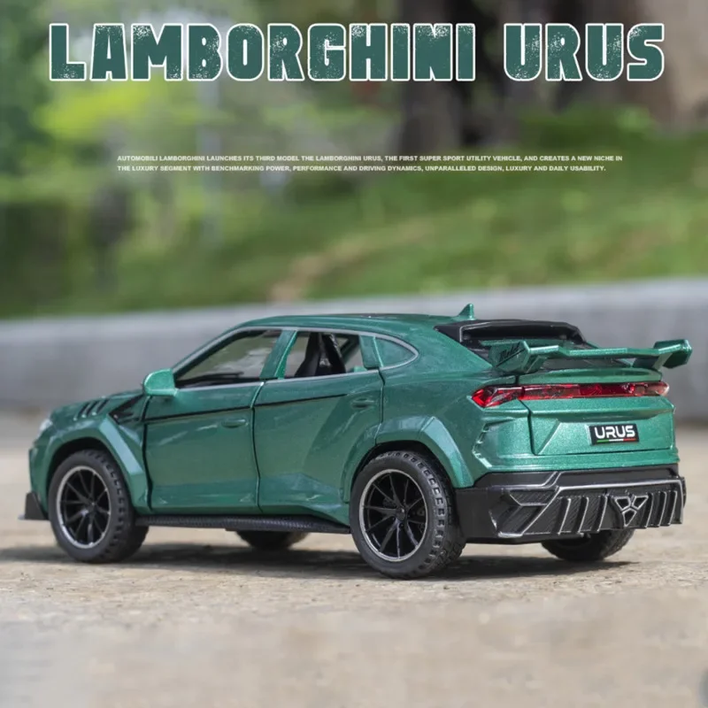 1:32 Lamborghini URUS Modello di auto in lega Suono Luce Tirare indietro Giocattolo in metallo Veicolo Ragazzo Collezione regalo Voiture in miniatura