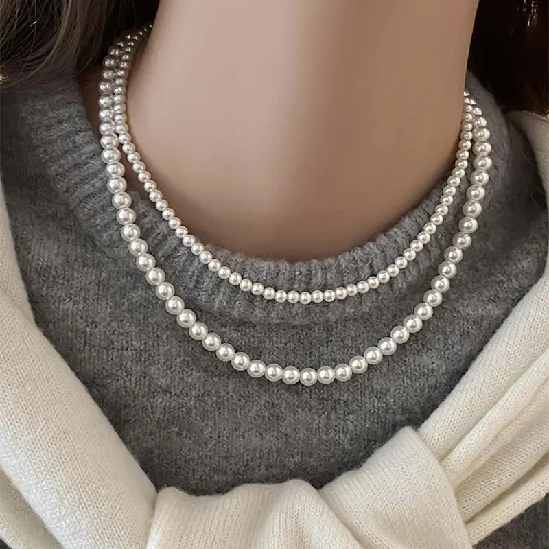 Fashion White  Imitation Pearl Magnet Round Buckle Beadeds Necklace For Women Elegant Clavicle Chain Necklace Wedding Jewelry