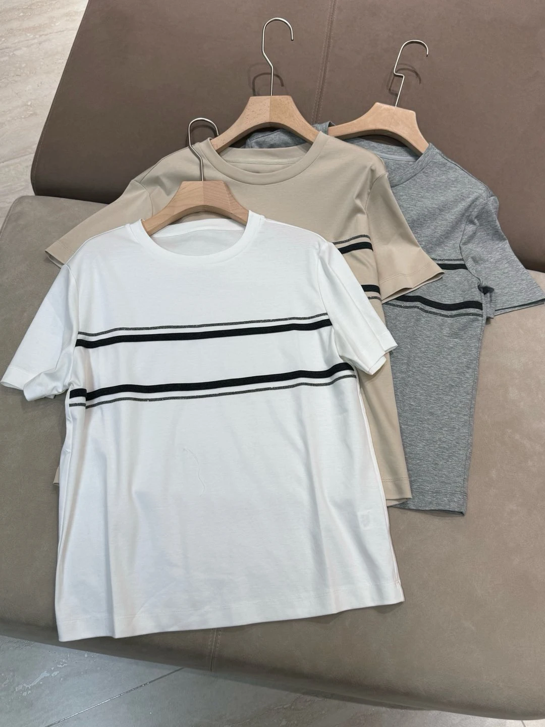 

Minimalist comfortable imported cotton round neck short sleeved T-shirt