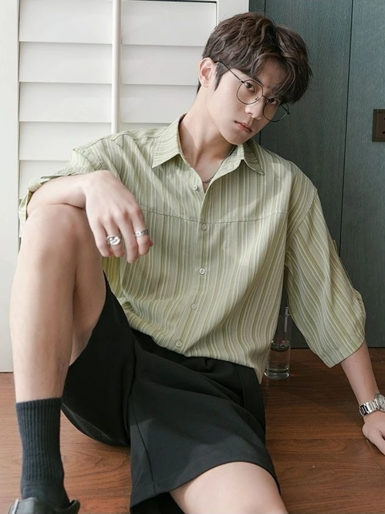 

Men's Sophisticated Casual Striped Half Sleeve Shirt Two-Piece Set Summer Korean Fashion Trendy Edgy Cool Light Mature Style