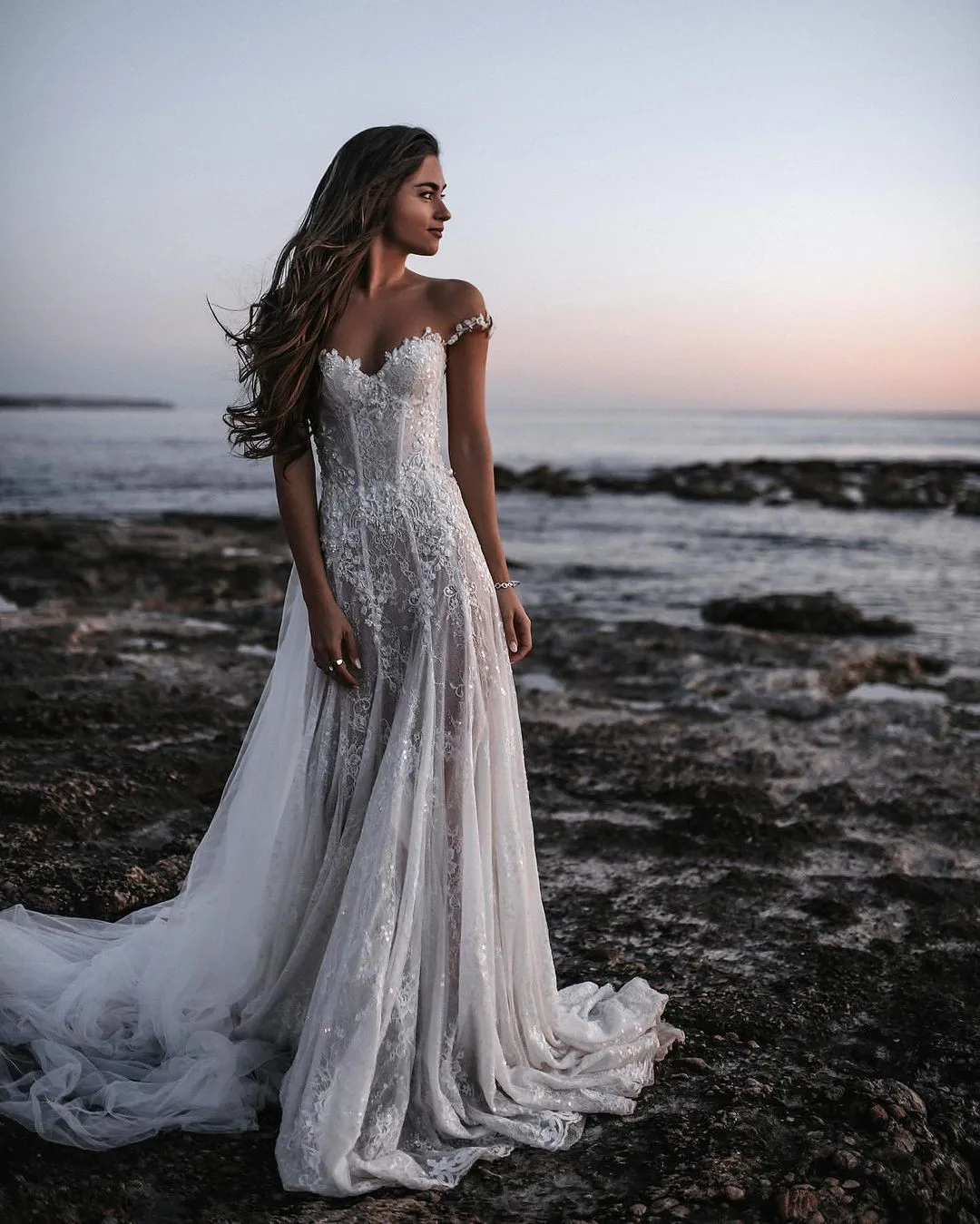 Boho Lace Wedding Dresses for Bride 2025 Spaghetti Straps A Line Bridal Dresses Elegant Wedding Gowns