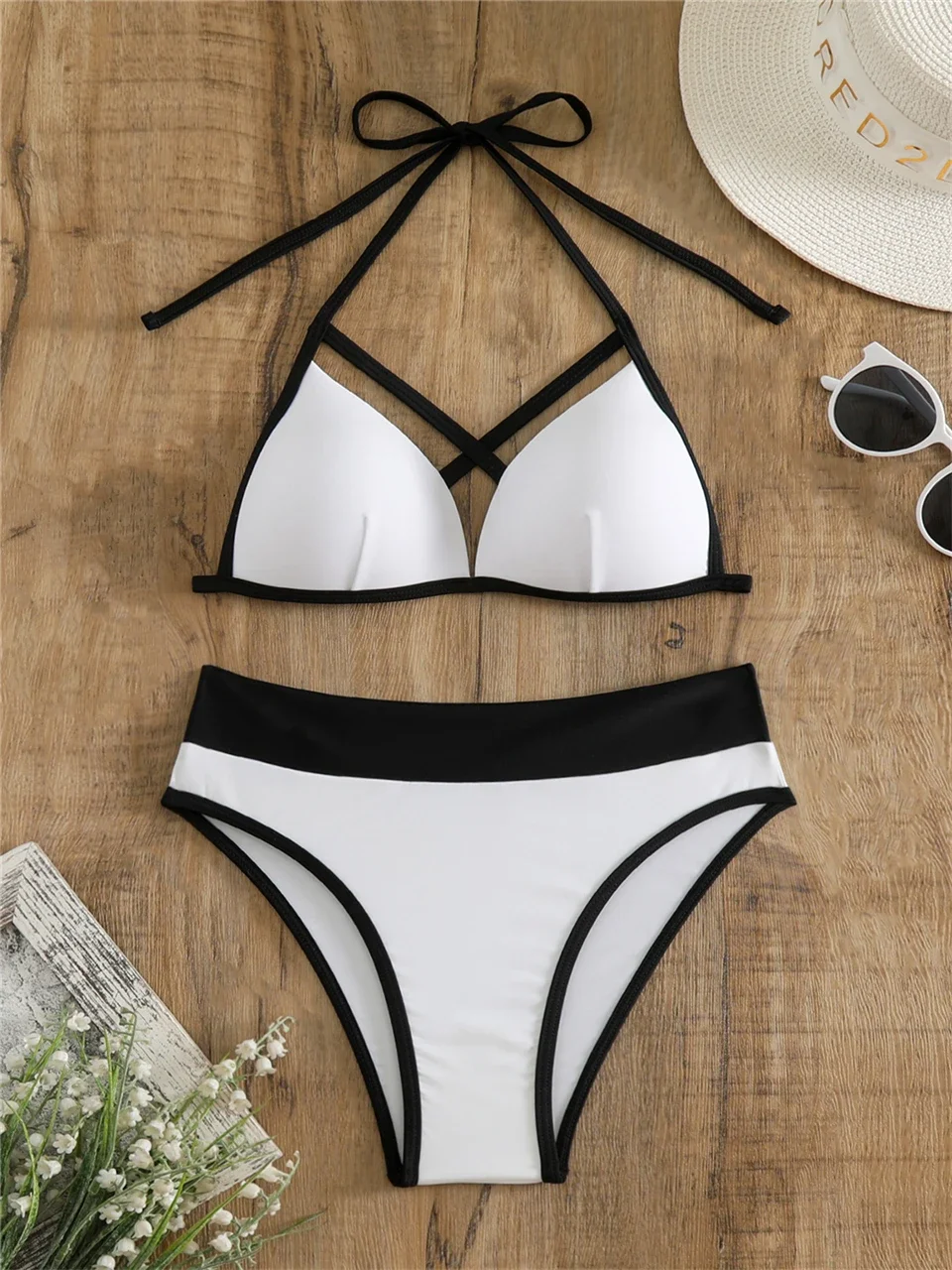 Triangle Bikinis Little Fresh Ruffle Swimsuit 2024 Women Sexy Solid Swimwear Female Bathing Suit String Bikini  Summer Beachwear