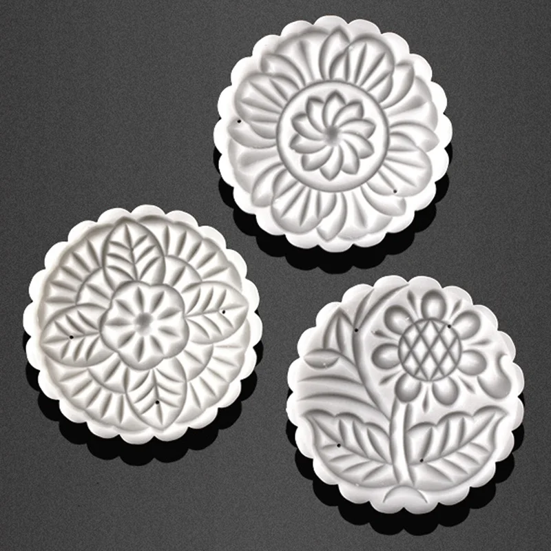 185g Large Moon Cake Mold 3D Plastic Candy Maker Home Made Cookie Maker With 3 Pattern