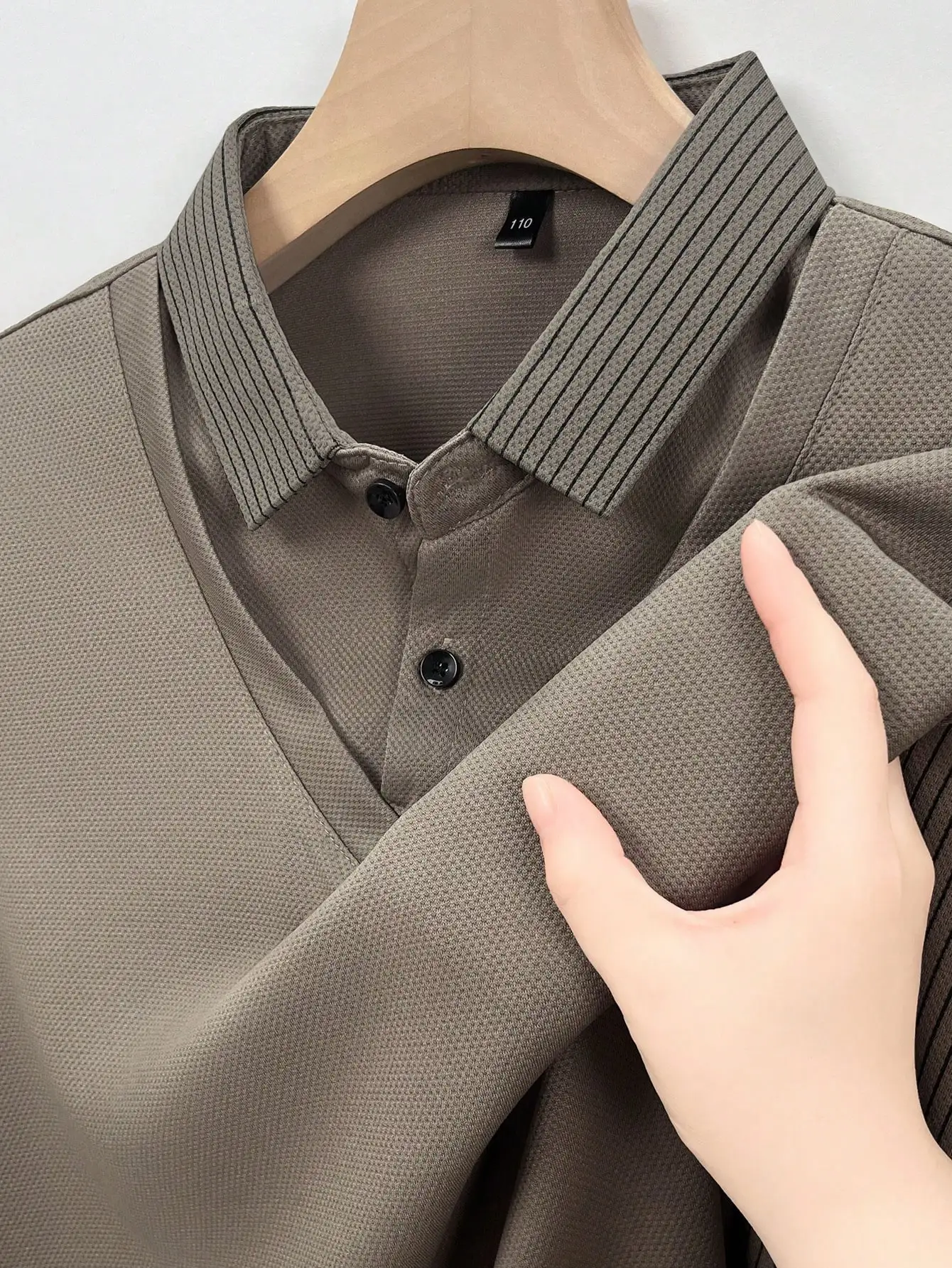 

Мужская приталенная рубашка-поло с длинным рукавом и полосатым воротником, цвет хаки, для повседневной носки и деловых поездок