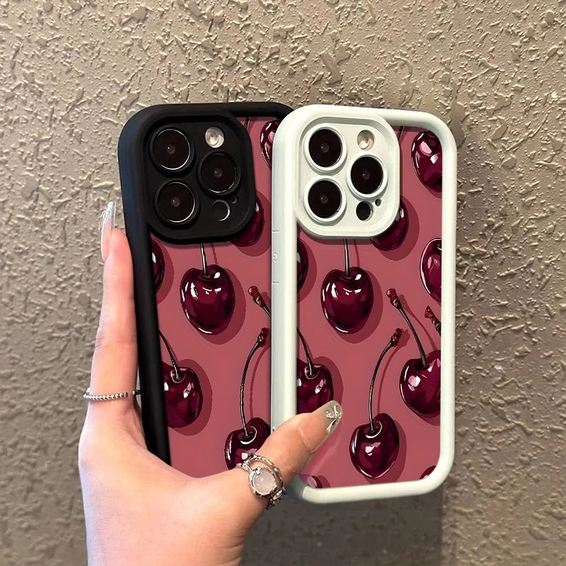 Рисунок 2 - Чехол для телефона с ярким вишневым