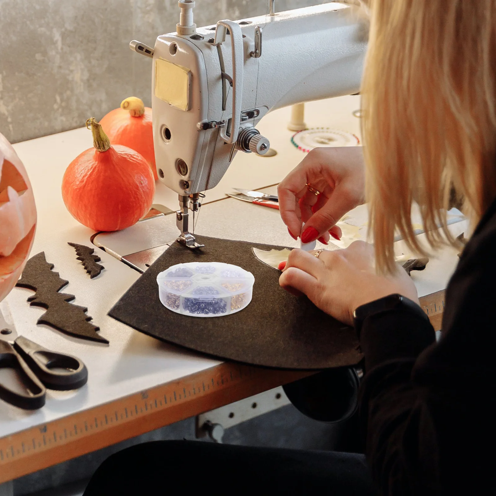 600 قطعة مشبك نهاية القلادة لصنع المجوهرات حبة معدنية تلميح عقدة يغطي أضعاف أكثر من المشبك المناسب تجعيد الخرز موصل-تقوم بها بنفسك