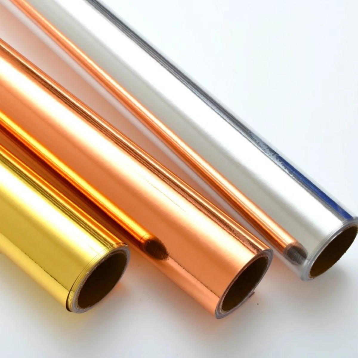 Selbstklebende Tapete im Metall-Stil, gebürstetes Silber/Gold, PVC-Kontaktpapier, wasserfester DIY-Aufkleber für die Dekoration von Haushaltsgeräten
