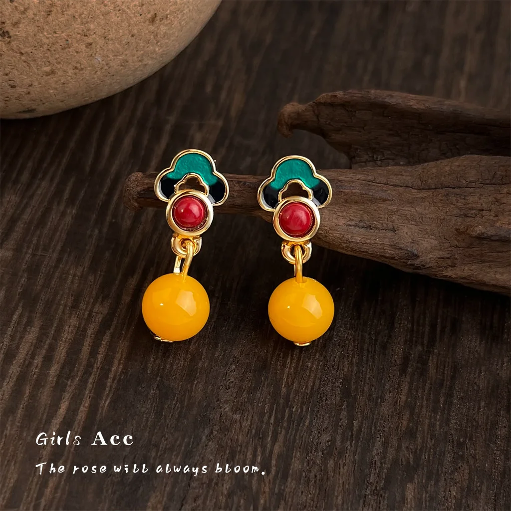 

Vintage Artistic Ethnic Enamel Glaze Earrings New Chinese Xiangyun National Trend Niche Synthetic Beeswax Ear Drops For Female