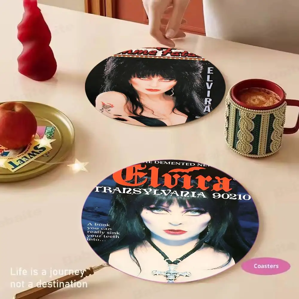 Horror Film E-Elvira M-Mistress D-Dark Vintage Wooden Designs for Coffee & Tea, Washable Art Pieces for Cozy Home Cafe