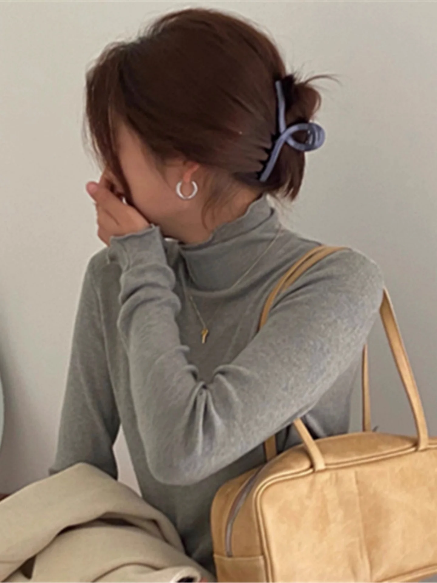 ملابس داخلية نسائية محبوكة ذات ياقة عالية بقصة ضيقة irt Fce مبطنة بالزهور باللون الأبيض لربيع الخريف والشتاء