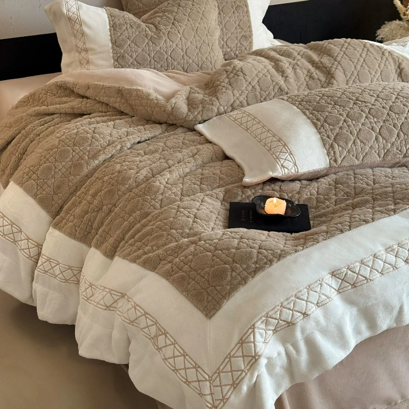 French Style Light Luxury Premium Rabbit Velvet Milk Velvet 4-Piece Set Winter Thick Warm Embroidered Plush Duvet Cover Bedding