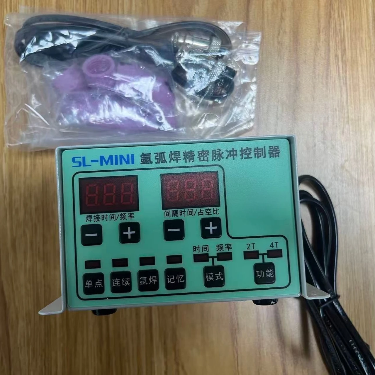 

Модификация сварочного аппарата TIG, машина для холодной сварки, контроллер импульсного времени, машина для точечной сварки пресс-форм из нержавеющей стали, НОВИНКА