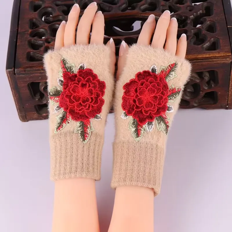 

Cute Winter Half Finger 3D Floral Embroidered Gloves For Women Touchscreen Elegant Fingerless Keep Warm