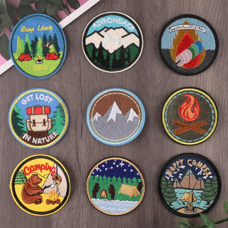 Outdoor Animal Pattern Round Embroidery Badge Cartoon Embroidered Clothing Patch DIY Sew on Applique