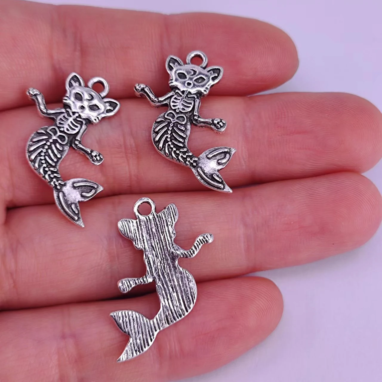 5pcs Creative Trendy Cartoon mermaid Animal Skeleton Gift For Women Men Accessories DIY