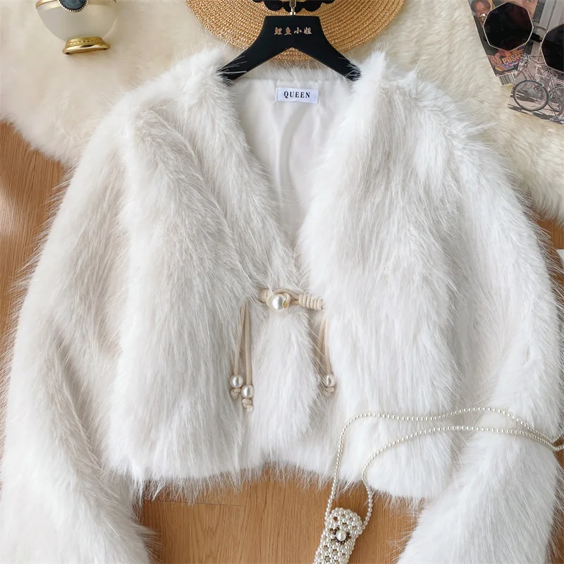 High Quality Short Imitation Fur Coat Women Elegant V-neck Single Button Long Sleeve Autumn Winter Faux Fur Jacket White Apricot