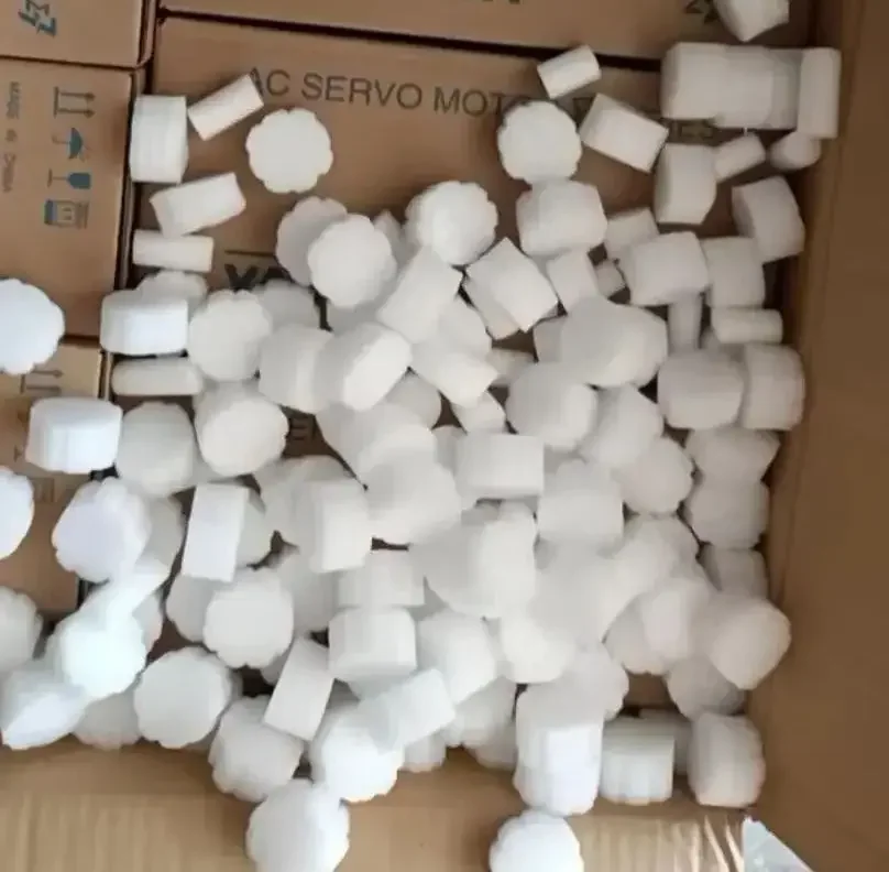 

Inverter Drives 8400 E84AVSCE1124VB0 Brand new Converter，Fast shipping，In Stock