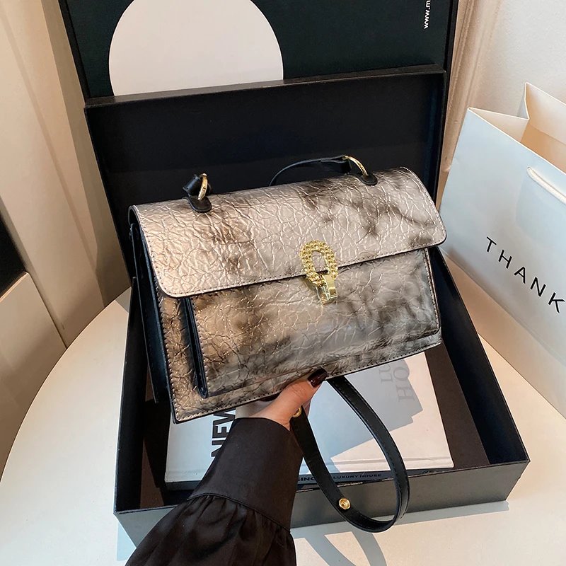 

Шикарная минималистичная повседневная кожаная сумка через плечо с однотонным цветом, большая вместимость, модный стиль для женщин, повседневный покупатель