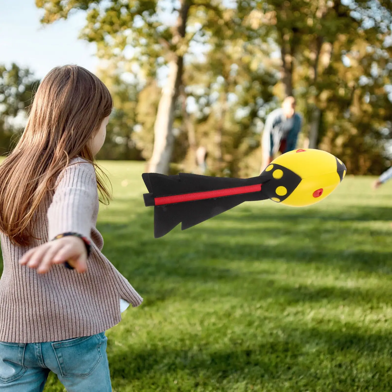 كرة القدم للأطفال من Javelin Distance، ممارسة رمي الأطفال مع لعبة طيران ذيل، صفارة معدات الفناء الخلفي في الداخل