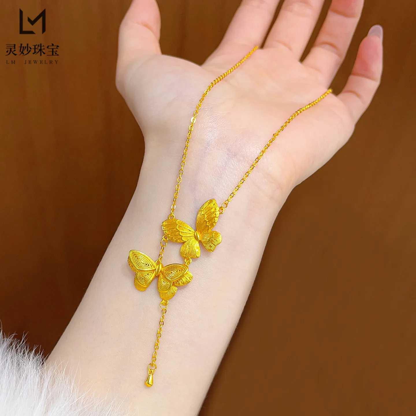 Gold Thread Double Butterfly Tassel Necklace Choker Clavicle Chain Double Flying Butterflies Women Gift Lucky Fortune Blessing