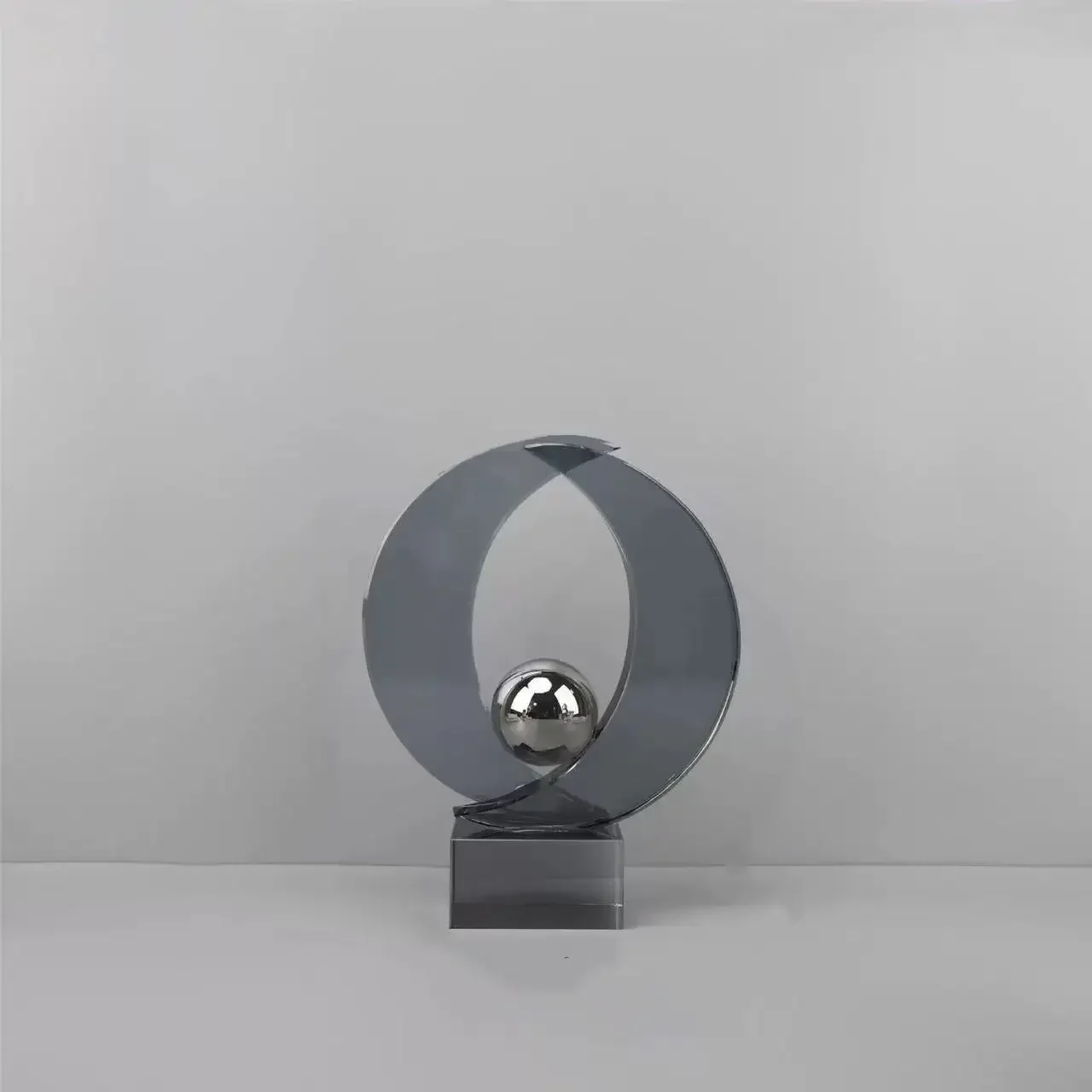 2026 Unique Glass Craft Geometric Semicircle Crystal Sculpture Clear Crystal Ball Glass Decorative Figurines Home Decoration Acc
