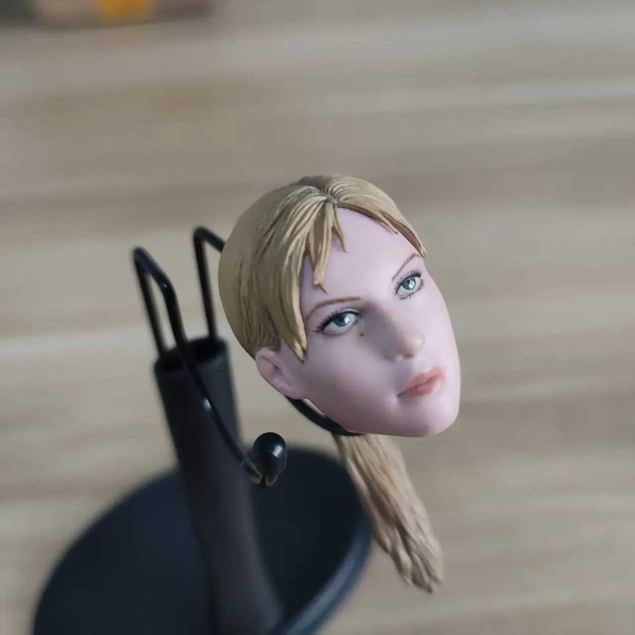 Sculpture de tête de soldat féminin Suntan, modèle F004 pour corps de figurine d'action de 12 pouces en magasin, 1/6