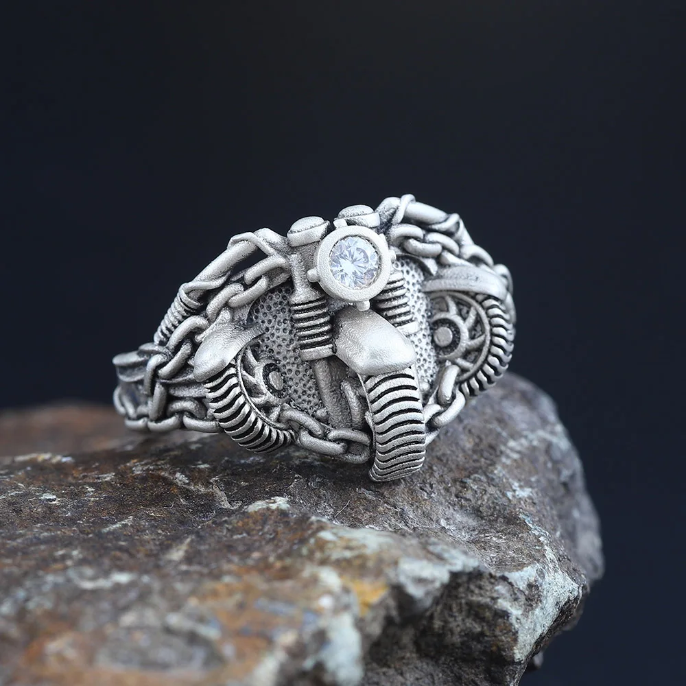 

Antique Skull Punk Rock Haulage Motor Bicycle Tire Motorcycle Chain Sterling Silver Ring