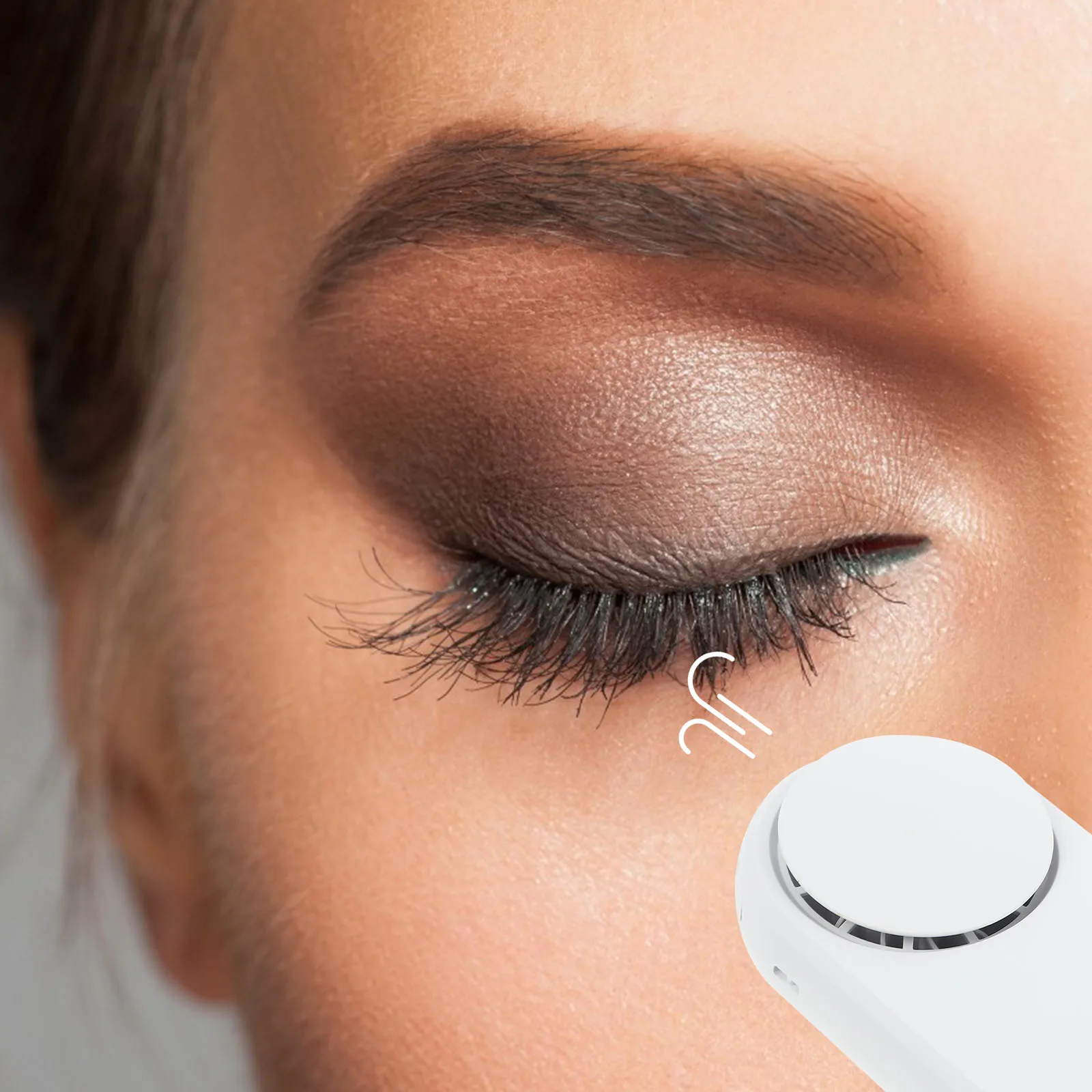 

Dryer Mini Blower Grafted Lash Tool Portable Travel Size False Eyelash Drying Machine Practical Useful Eyelash Extension Dryer