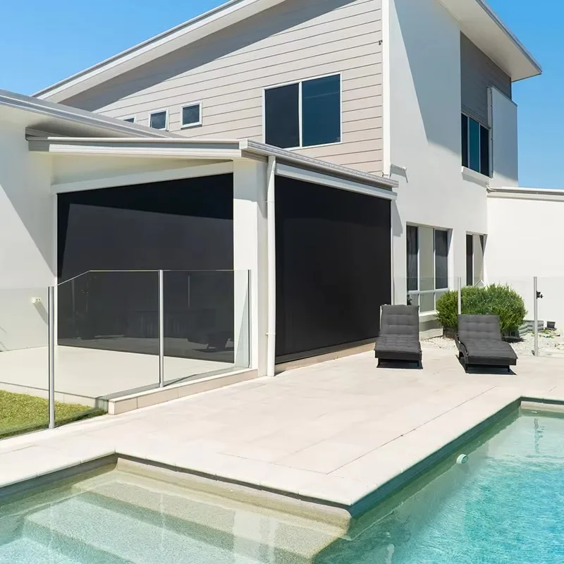 [سعر المصنع] ستائر خارجية بمحركات مقاومة للرياح وشاشة بسحاب كهربائية للفناء